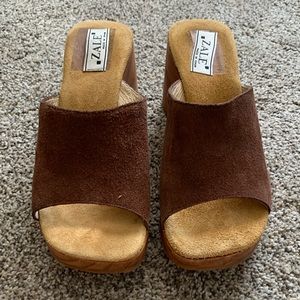 Zale Wedges